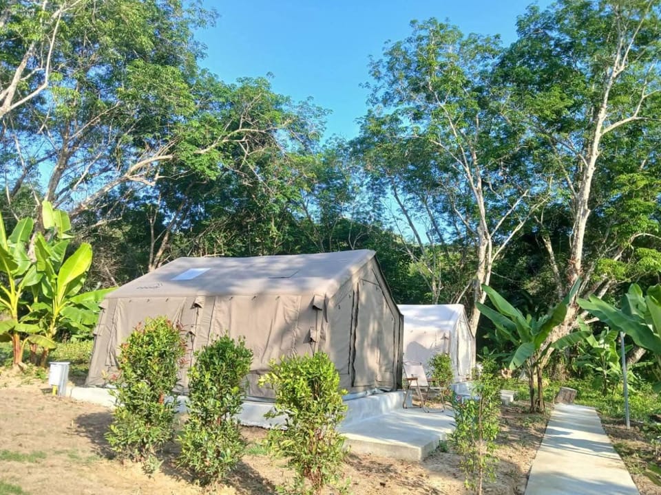 Chanjao restaurant & Bar at Koh Mook Luxury tent in Thailand
