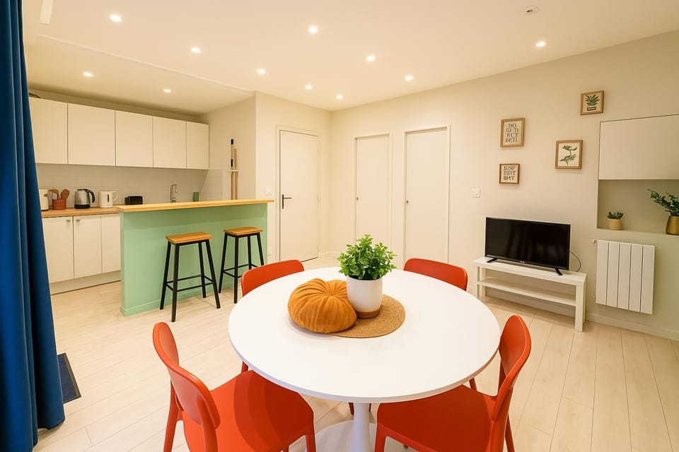 Casa Home - Large two-bedroom near Gare de Lyon Apartment in Paris