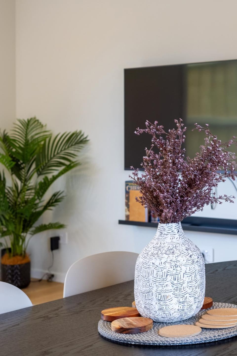 TV and multimedia, Decorative detail