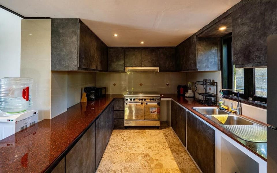 Tranquility 3 Bed villa in saba with garden view Villa in Blahbatuh