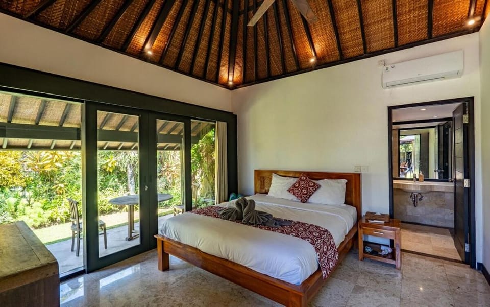 Tranquility 3 Bed villa in saba with garden view Villa in Blahbatuh
