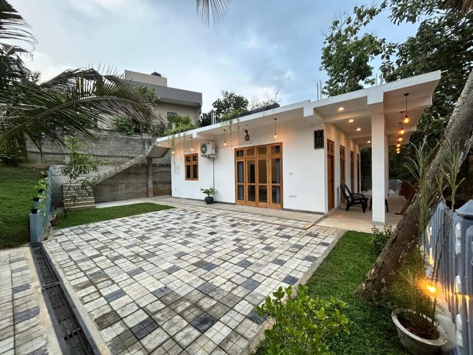 Property building, Garden, Garden