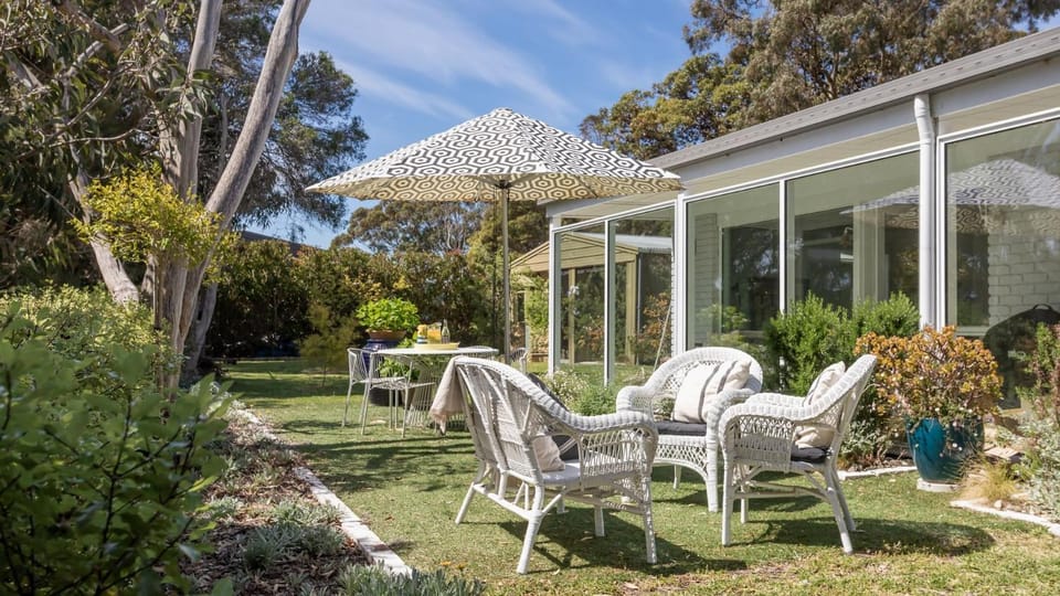 Salt Bush Cottage House in Somers