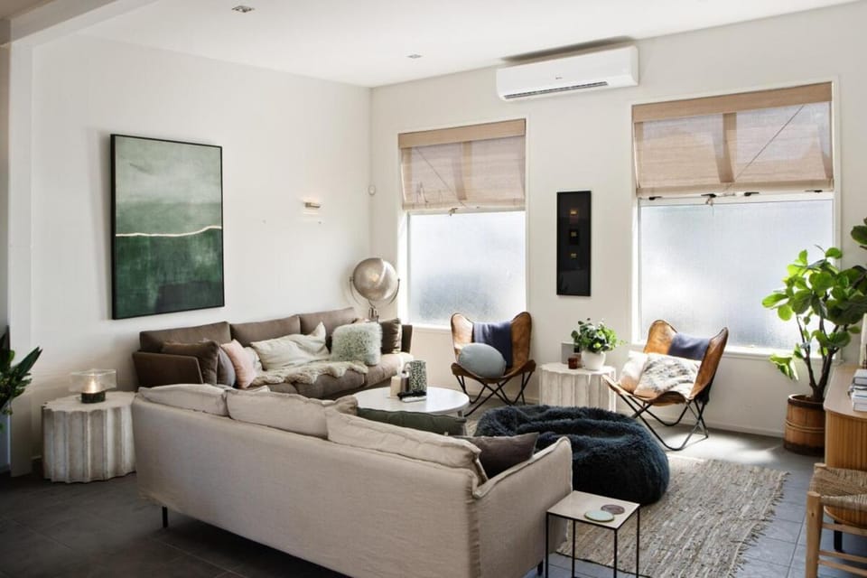 Renovated 3BR Apartment in CBD Apartment in Gisborne