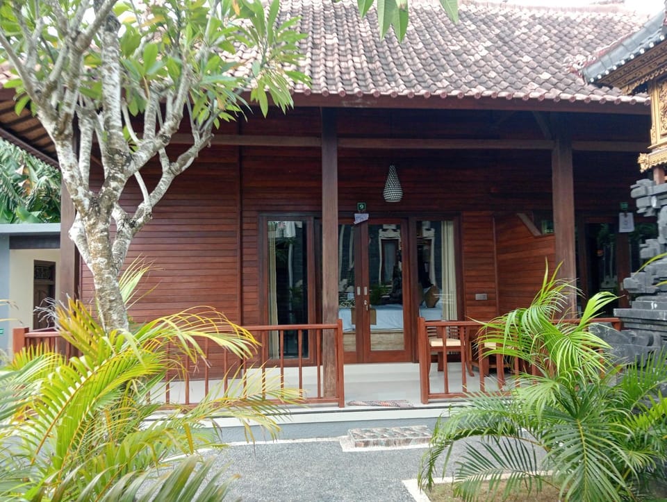 C'man Guest House Bed and Breakfast in Nusapenida
