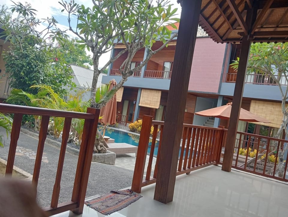 C'man Guest House Bed and Breakfast in Nusapenida
