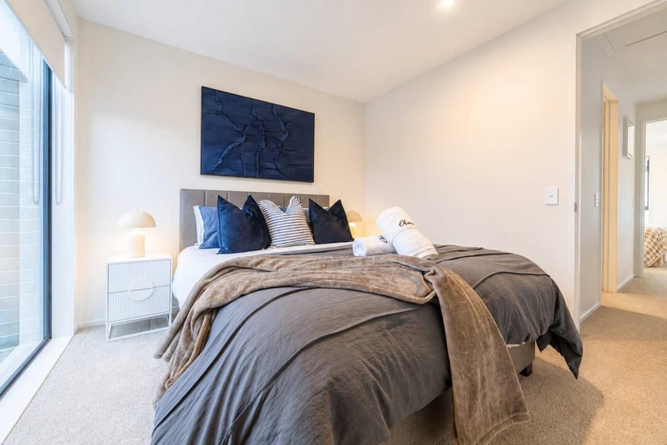 Gloucester Escape Modern 2BR with Outdoor Space Apartment in Christchurch