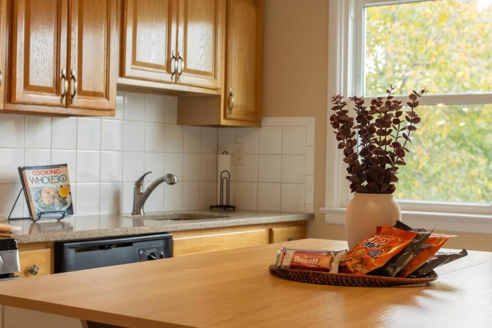 The Boulevard Stay! 25 mins to NYC! Spacious 2BR! Apartment in Harrison
