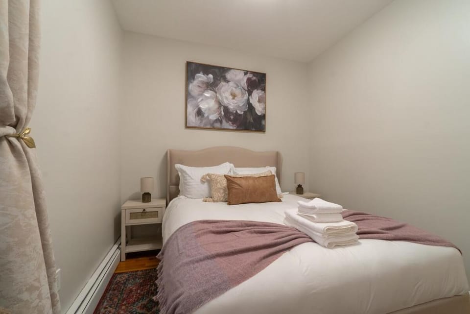 The Boulevard Stay! 25 mins to NYC! Spacious 2BR! Apartment in Harrison