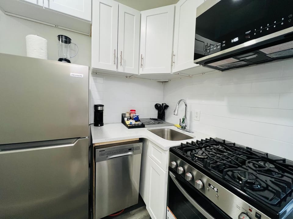 VibeHaus Midtown Apartment in Midtown