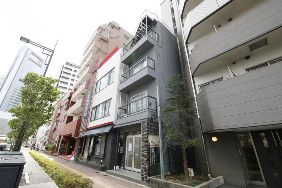 Shinbashi Oliver Apartment in Kanagawa Prefecture