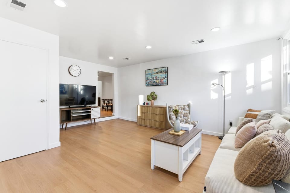 TV and multimedia, Living room