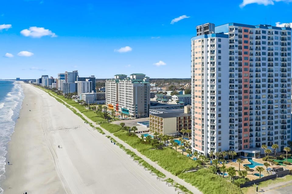 Property building, Day, Beach, Sea view, Street view, Location