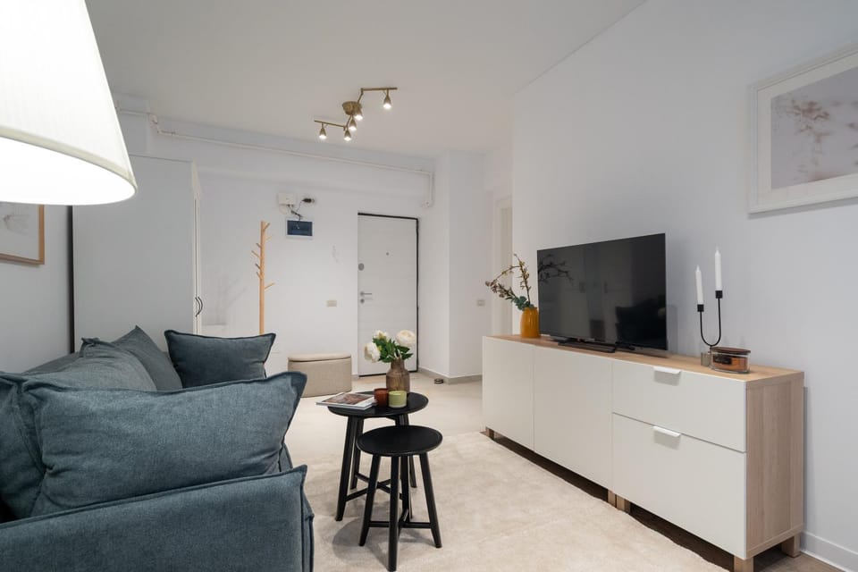 Communal lounge/ TV room, TV and multimedia, Kitchen or kitchenette, Living room, Seating area, Evening entertainment