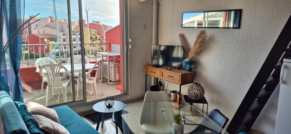 Mykonos III, T2 mezzanine, vue mer, parking et wifi Apartment in Agde