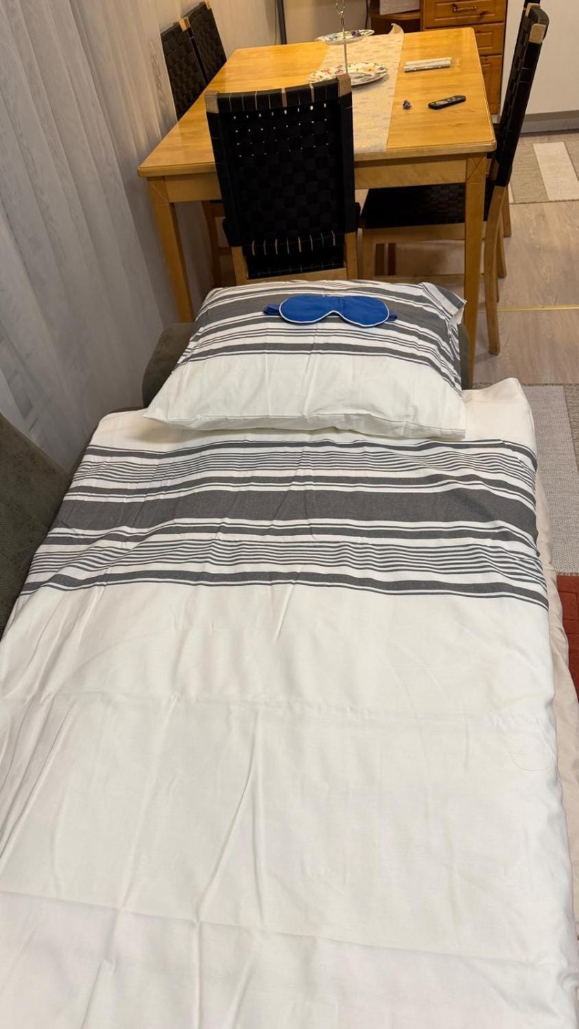 Bed, Photo of the whole room