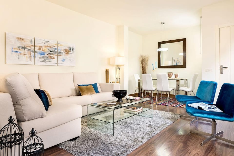 Living room, Seating area, Dining area