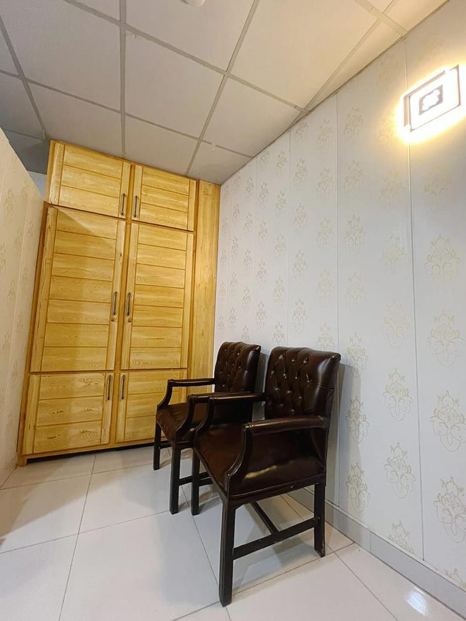 Property building, Bedroom, VIP