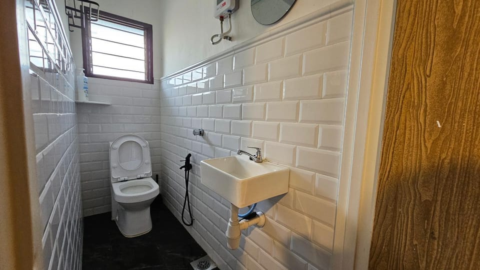 Toilet, Bathroom