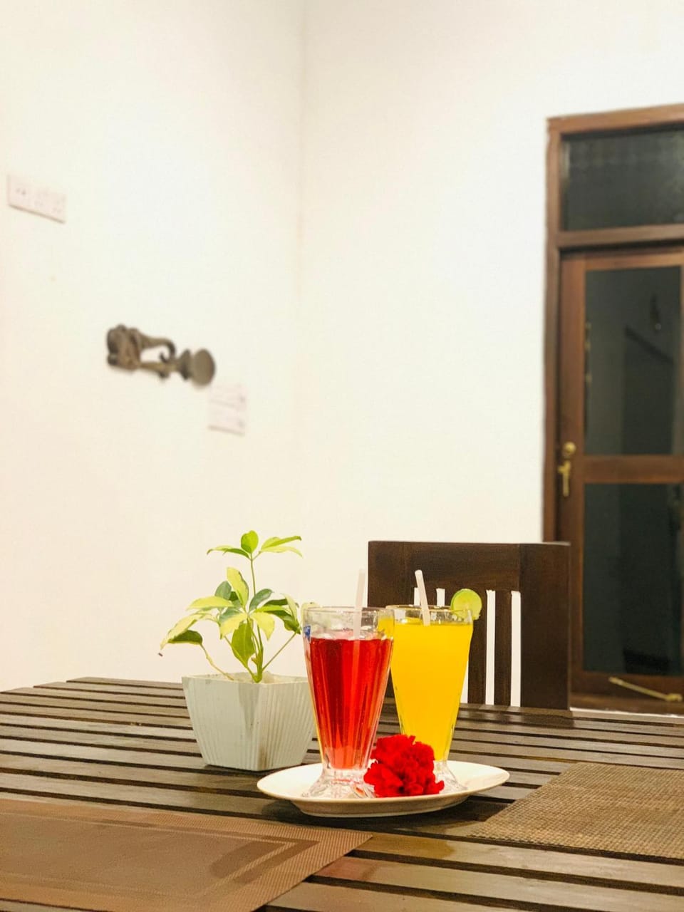 Food and drinks, Dining area