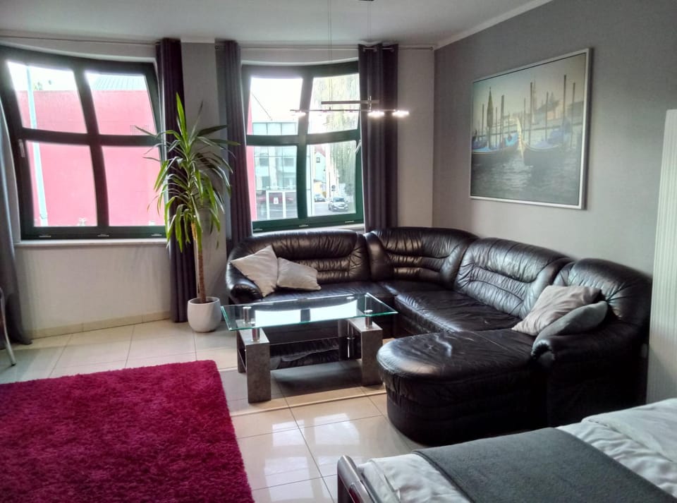 Living room, Photo of the whole room, Seating area