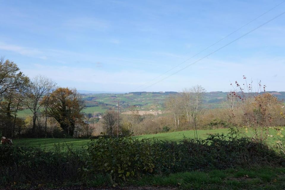 Gîte Le Pigeonnier accessible PMR House in Auvergne-Rhône-Alpes