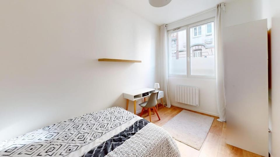 Central Apartment 4 Bedrooms Auguste Comte Apartment in Le Havre