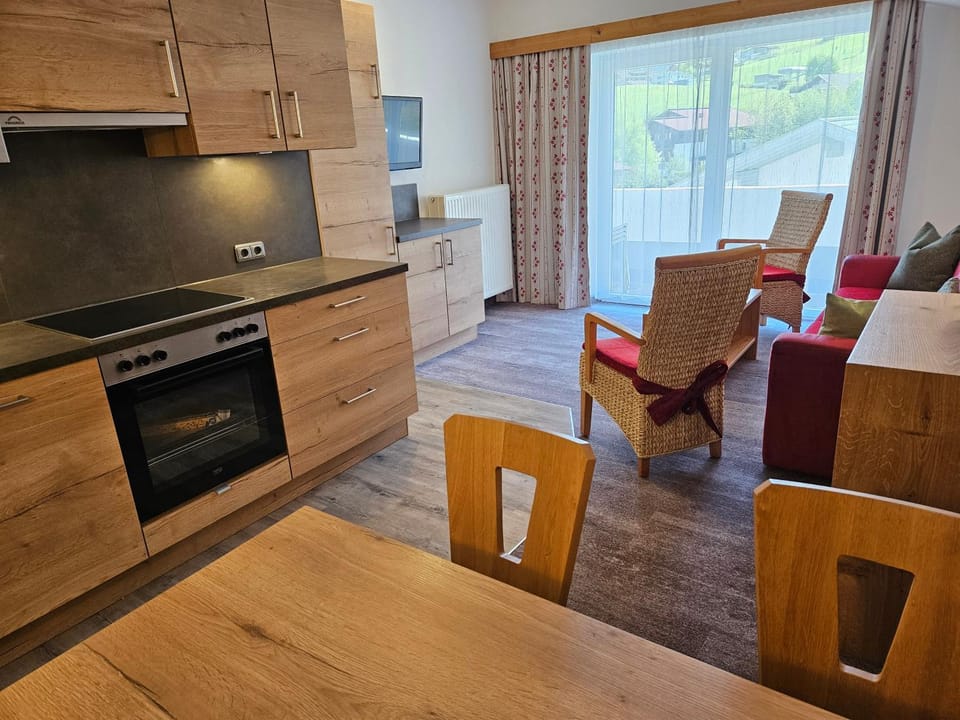 Kitchen or kitchenette, Living room, Dining area
