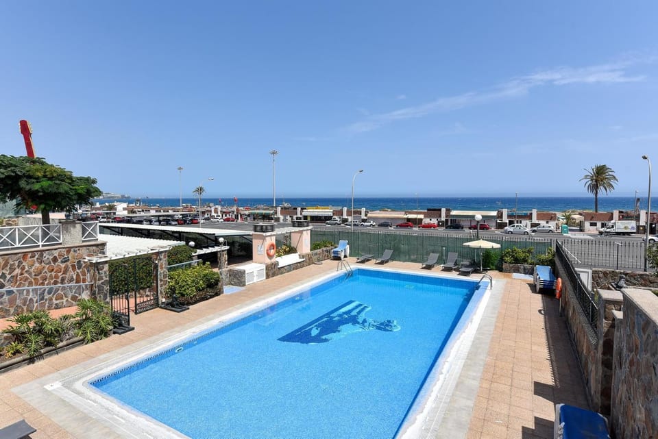 Day, Pool view, Sea view, Swimming pool, sunbed