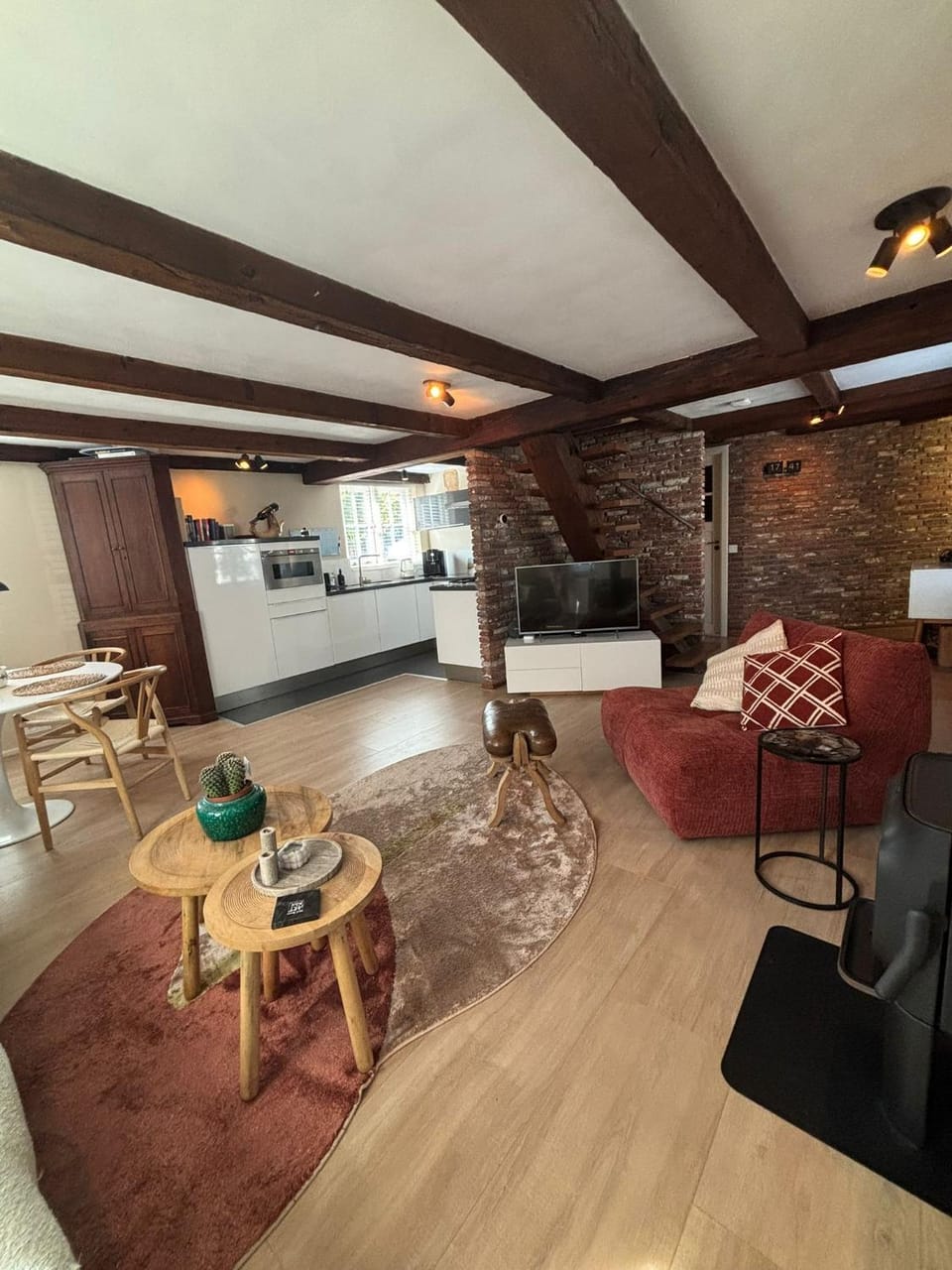 Living room, Food
