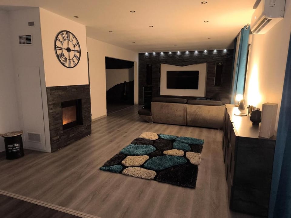 Le Cosy Five maison moderne Villa in Auvergne-Rhône-Alpes