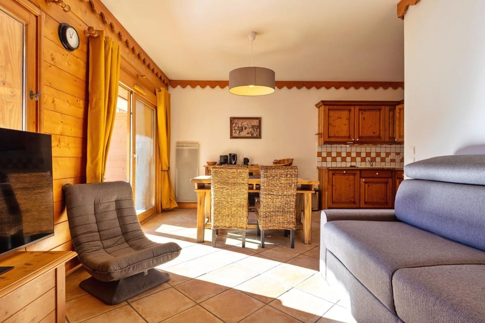 Pralioud · 6 pers · Piscine & Spa · Vue montagnes House in Champagny-en-Vanoise