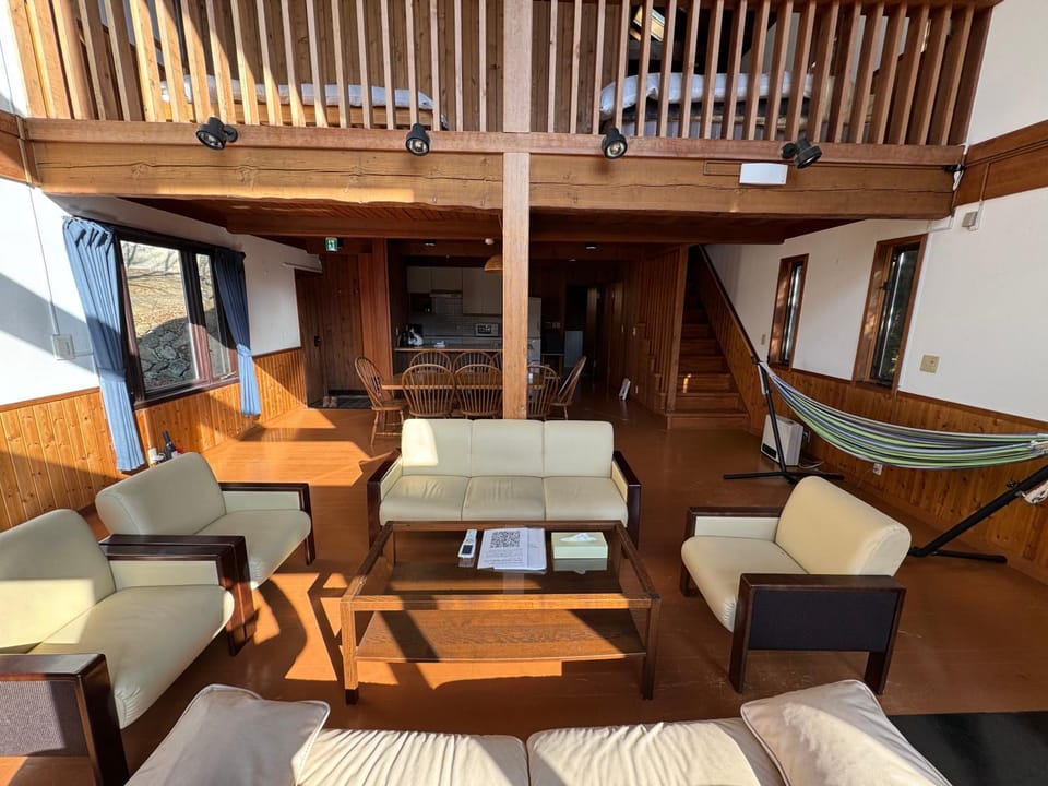 Cabin B vacation house rental Mt Fuji View 3 min lake Saiko 5min drive Lake Kawaguchi Cabin in Shizuoka Prefecture