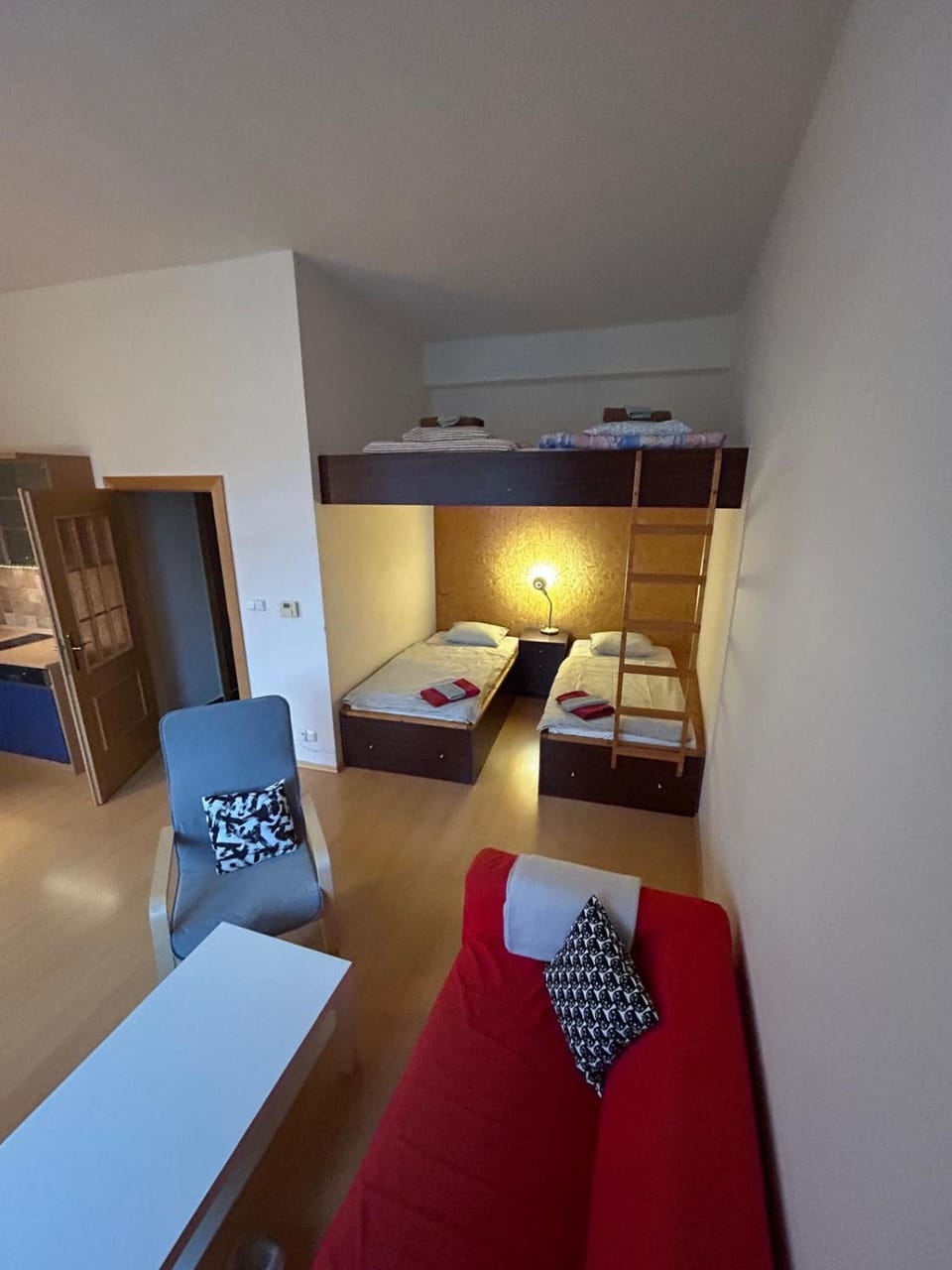 Photo of the whole room