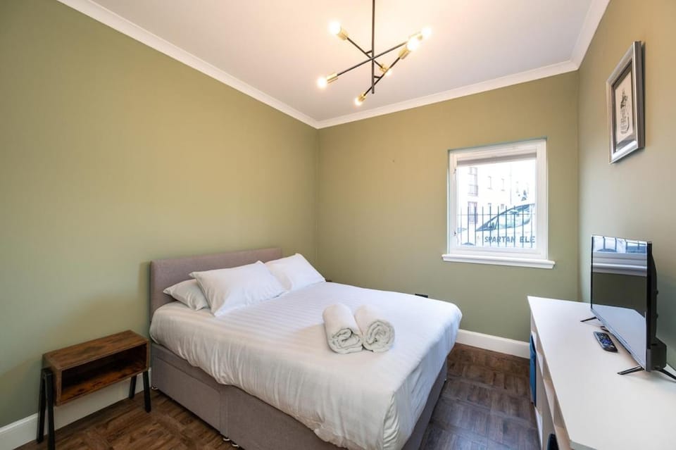 Luxury central flat with ensuite Apartment in Edinburgh