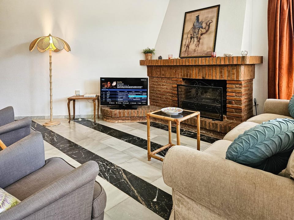 Communal lounge/ TV room, Living room