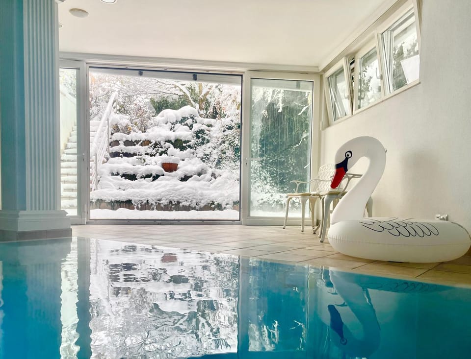 Pool view, Swimming pool
