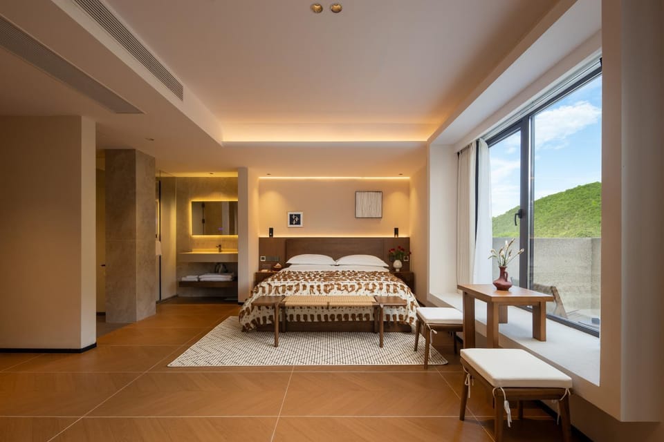 Balcony/Terrace, furniture