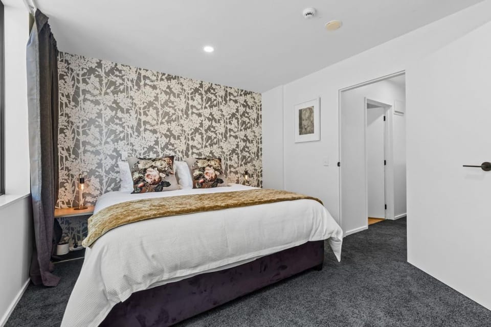 Central Charmer - walk to town, family friendly Apartment in Queenstown