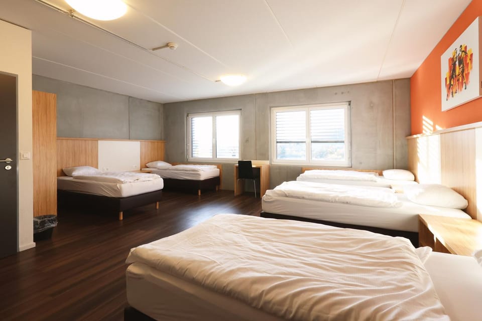 Sporthotel in der Sport Arena Siggenthal Hostel in Aargau, Switzerland