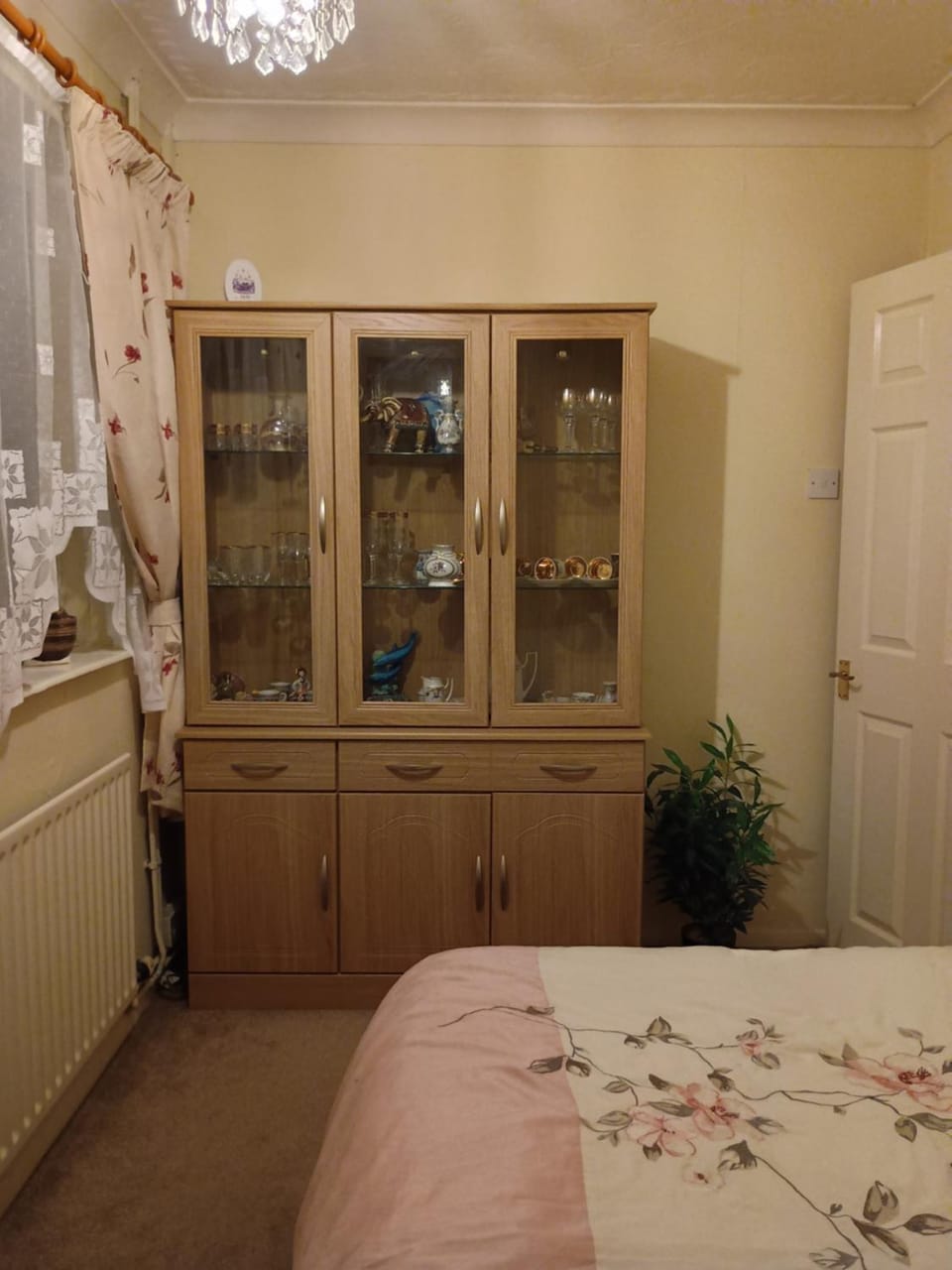 Dana's room - free wifi & parking Vacation rental in Lincoln