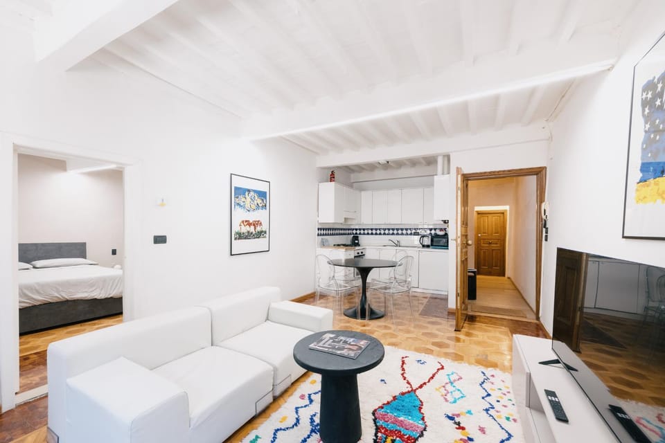 Kitchen or kitchenette, Living room