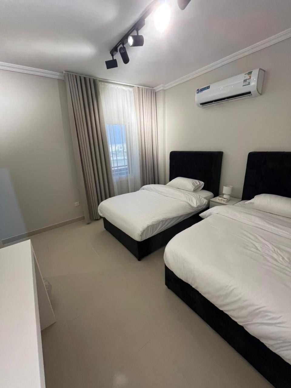 شقة متكاملة بجوار ملعب الجوهرة Apartment in Jeddah