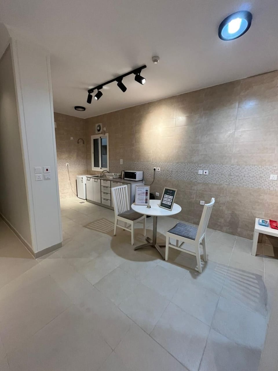 شقة متكاملة بجوار ملعب الجوهرة Apartment in Jeddah