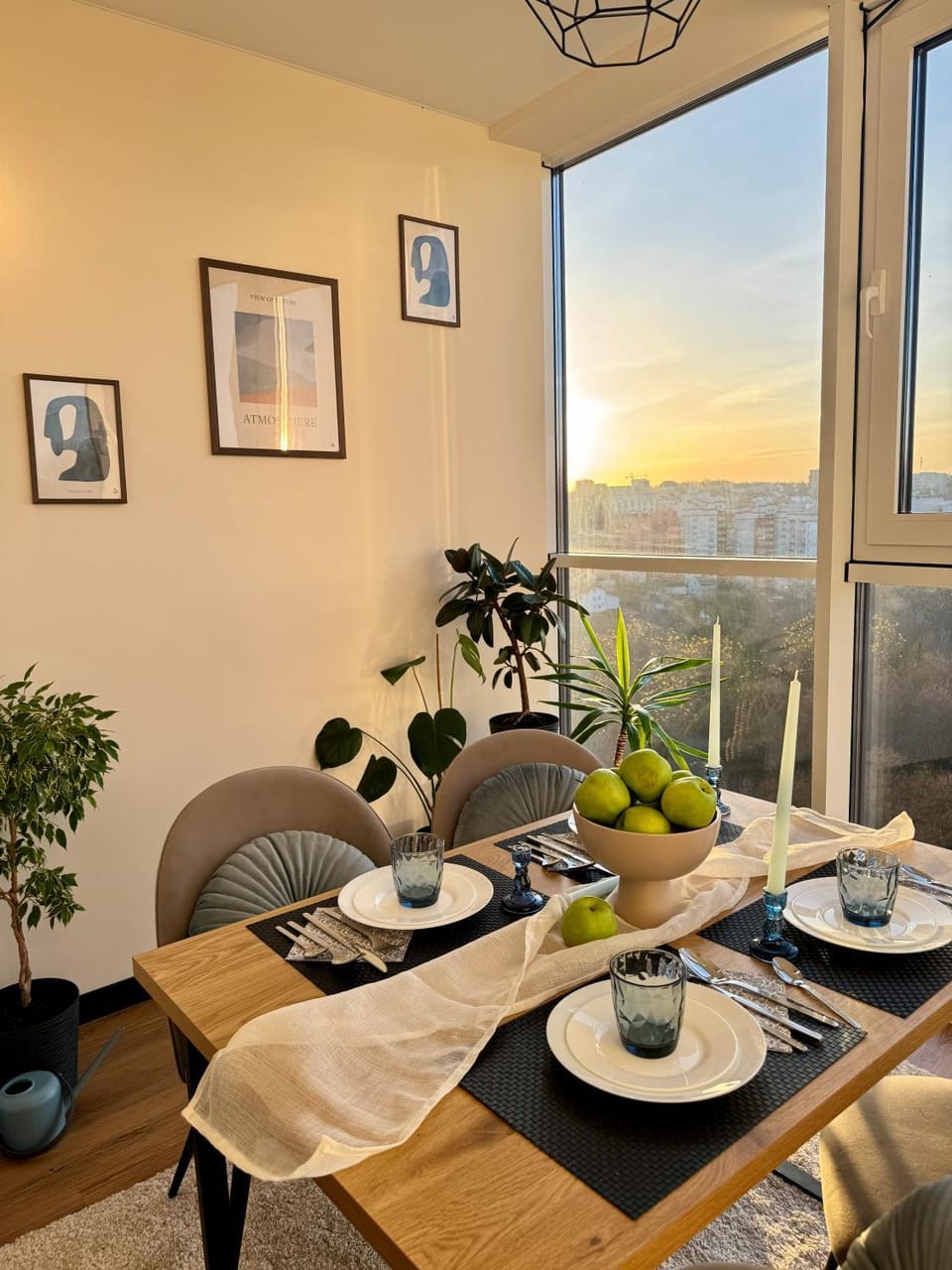 Living room, Dining area