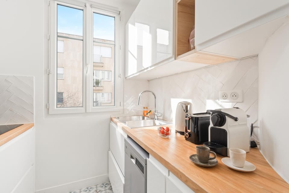 Square Danton Two Bedrooms 5 people Apartment in Levallois-Perret