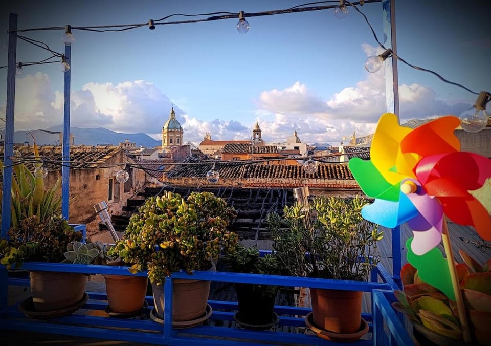 Casa Cutó near Central Station Apartment in Palermo