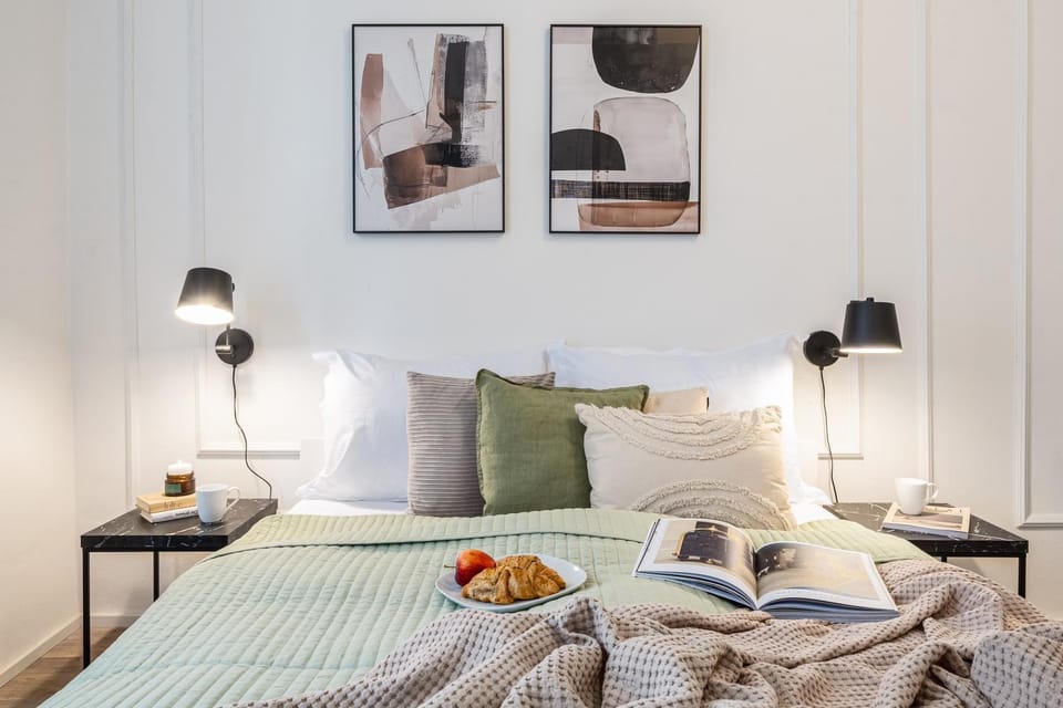 Bed, Bedroom