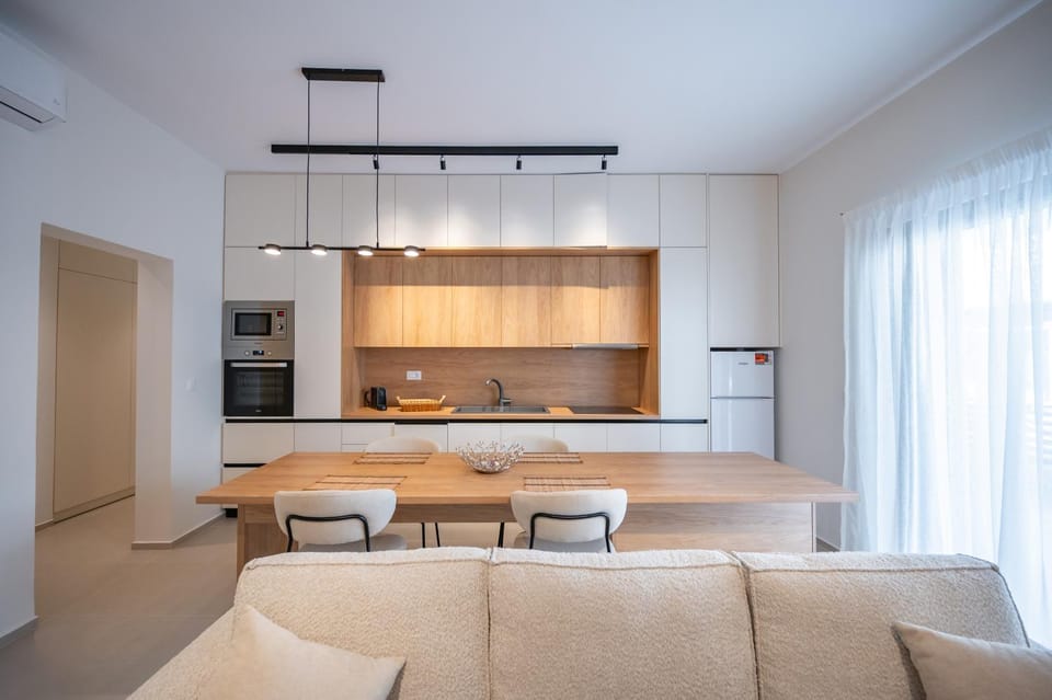 Kitchen or kitchenette, Living room, Seating area, oven, stove