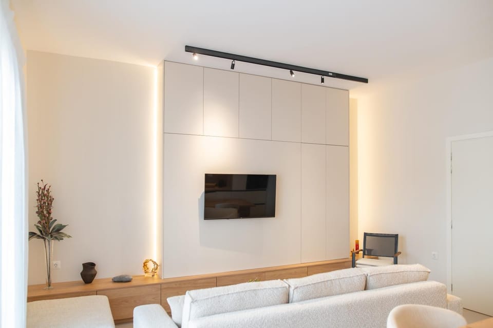 TV and multimedia, Living room, Seating area